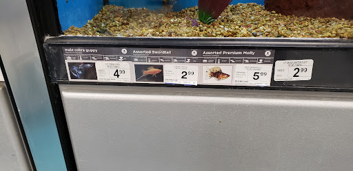 Pet Supply Store «Petco Animal Supplies», reviews and photos, 11620 W 95th St, Overland Park, KS 66214, USA