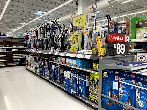 Discount Store «Walmart», reviews and photos, 3164 Berlin Turnpike, Newington, CT 06111, USA