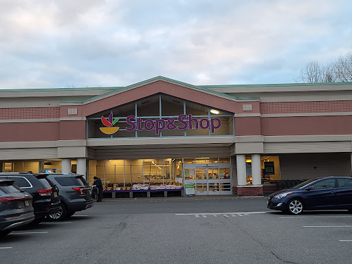 Grocery Store «Stop & Shop», reviews and photos, 400 Demarest Ave, Closter, NJ 07624, USA