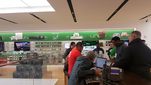 Computer Store «Microsoft Store - Fifth Avenue», reviews and photos, 677 5th Ave, New York, NY 10022, USA