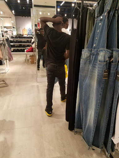 Clothing Store «Forever 21», reviews and photos, 101 Jordan Creek Pkwy, West Des Moines, IA 50266, USA