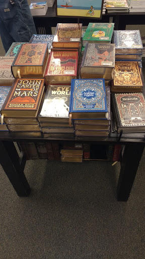 Book Store «Barnes & Noble», reviews and photos, 735 Haywood Rd, Greenville, SC 29607, USA