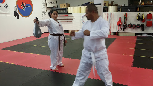 Shopping Mall «Southside Shopping Center», reviews and photos, 1415 S 14th St, Leesburg, FL 34748, USA