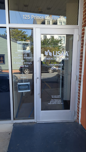 Bank «USAA Financial Center», reviews and photos