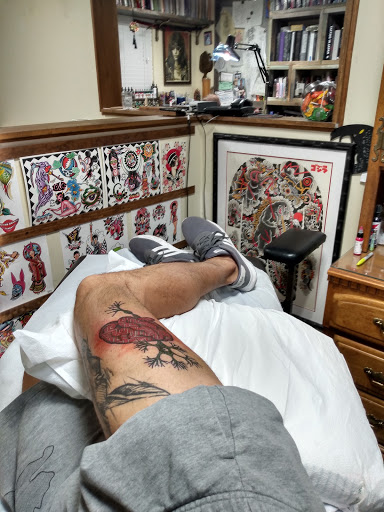 Tattoo Shop «454 Tattoo and Body Piercing», reviews and photos, 454 N Coast Hwy 101, Encinitas, CA 92024, USA