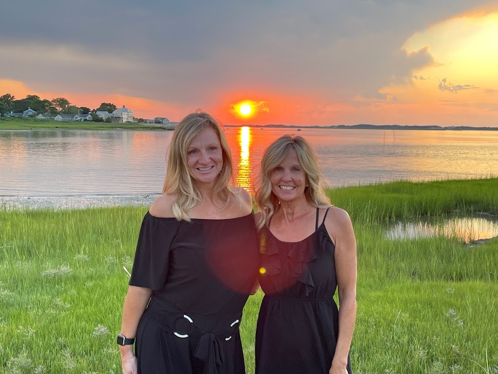 CutsNStuff family hair salon Derry, NH 03038 Services and Reviews