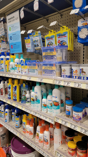 Pet Supply Store «PetSmart», reviews and photos, 13150 Middlebelt Rd, Livonia, MI 48150, USA