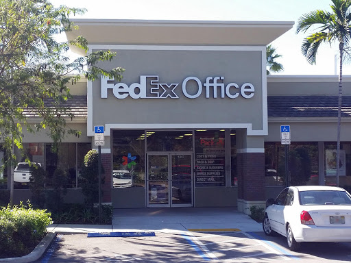 Print Shop «FedEx Office Print & Ship Center», reviews and photos, 1347 S University Dr, Plantation, FL 33324, USA