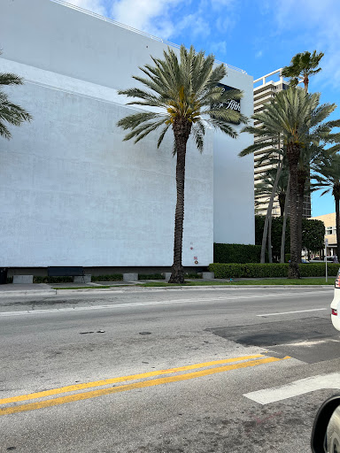 Department Store «Saks Fifth Avenue», reviews and photos, 9700 Collins Ave, Bal Harbour, FL 33154, USA