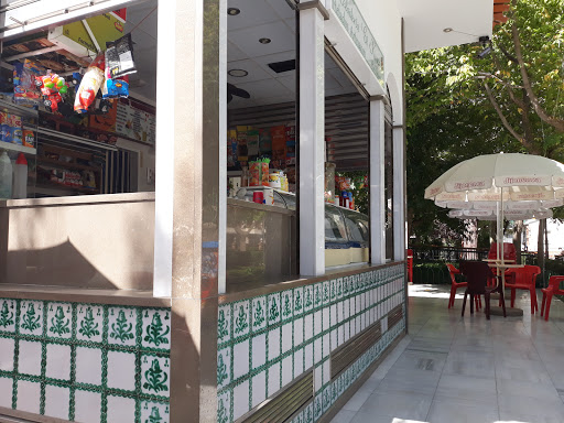 Información y opiniones sobre El kiosco heladeria de Caniles