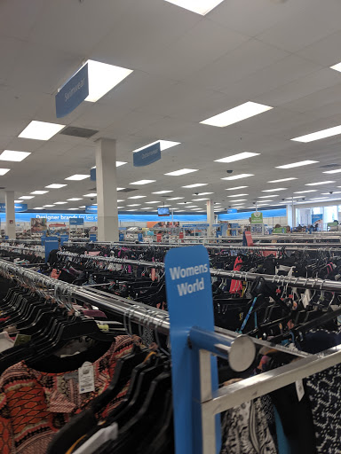 Clothing Store «Ross Dress for Less», reviews and photos, 921 E Commercial Blvd, Oakland Park, FL 33334, USA