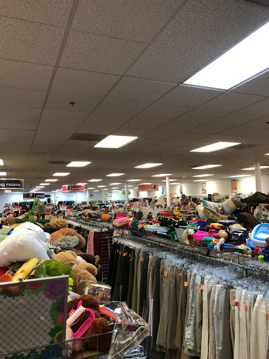Thrift Store «Goodwill Retail Store & Donation Center», reviews and photos, 22405 Enterprise St, Sterling, VA 20164, USA
