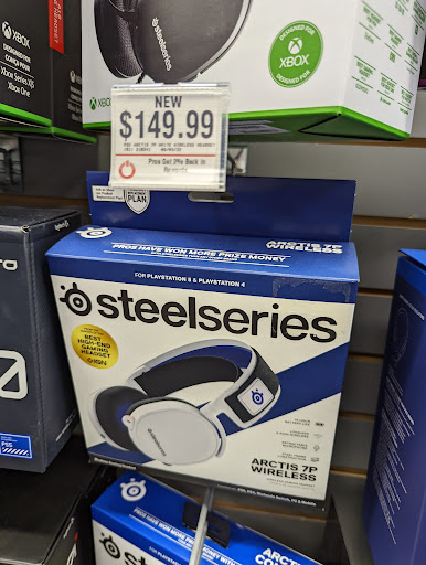 Video Game Store «GameStop», reviews and photos, 301 South Hills Village, Pittsburgh, PA 15241, USA