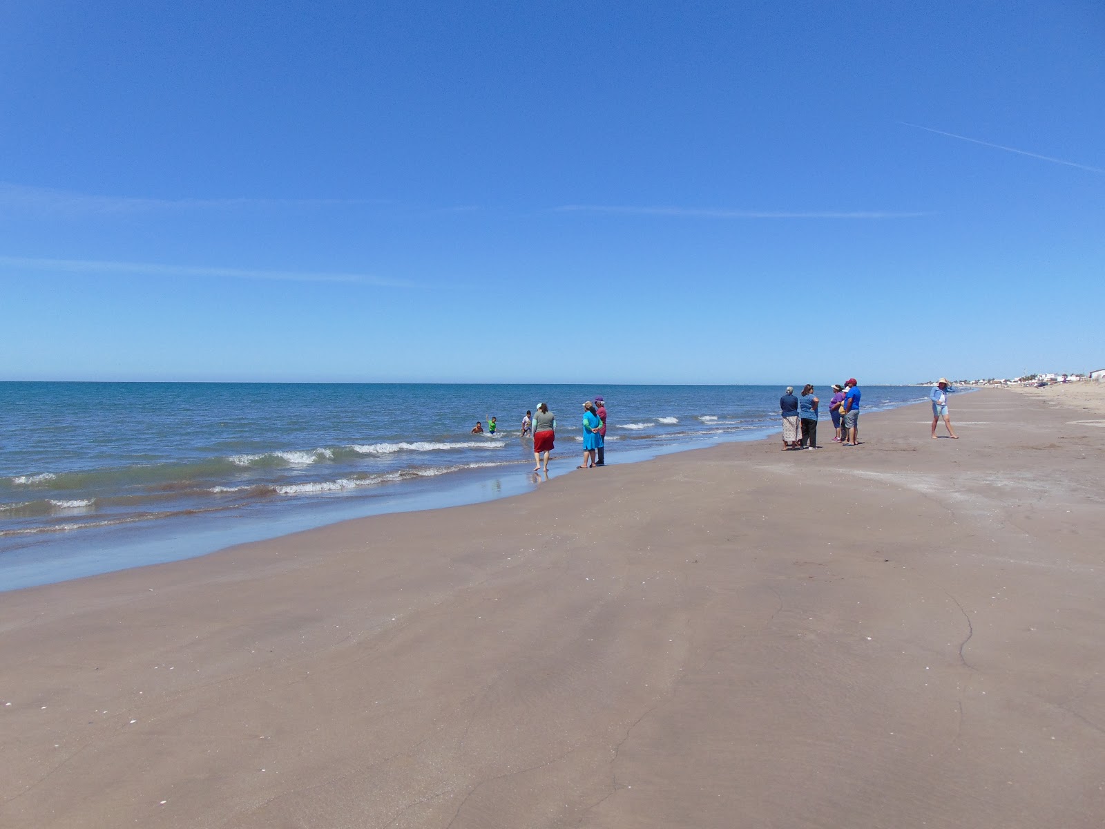 Foto van Huatabampito beach met helder fijn zand oppervlakte