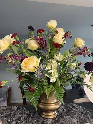 Florist «Horse Feathers Floral Design», reviews and photos, 40 High St, Mt Holly, NJ 08060, USA