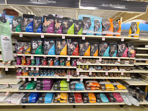 Pet Supply Store «PetSmart», reviews and photos, 1207 Washington St, Hanover, MA 02339, USA