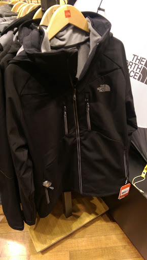 Clothing Store «The North Face», reviews and photos, 180 Post St, San Francisco, CA 94108, USA