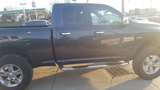 Car Dealer «VanDevere Auto Outlet», reviews and photos, 3155 S Arlington Rd, Akron, OH 44312, USA