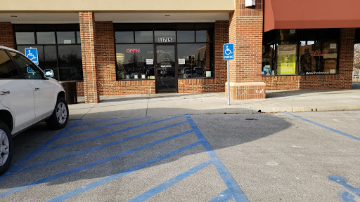 Orthopedic Shoe Store «Comfort Plus Shoes & Footcare», reviews and photos, 11715 Roe Ave, Leawood, KS 66211, USA