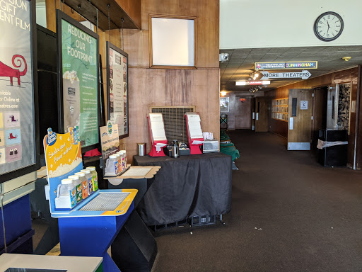 Movie Theater «Landmark CREST Theatre», reviews and photos, 16505 5th Ave NE, Shoreline, WA 98155, USA