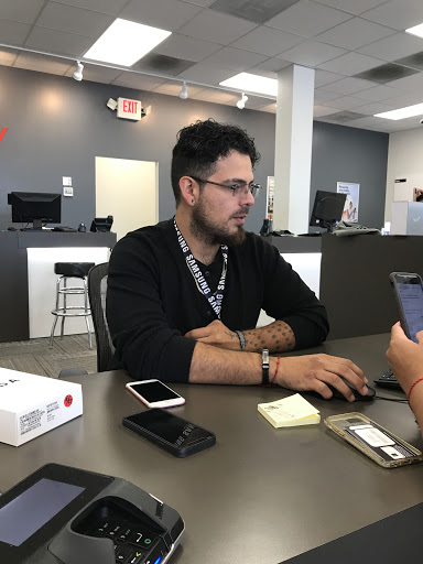 Cell Phone Store «Verizon Authorized Retailer - A Wireless», reviews and photos, 4151 Mountain Rd, Pasadena, MD 21122, USA