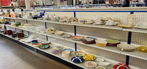 Thrift Store «Goodwill», reviews and photos