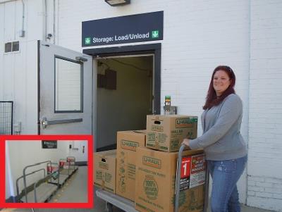 Truck Rental Agency «U-Haul Moving & Storage at Main St», reviews and photos, 1206 N Main St, Bloomington, IL 61701, USA