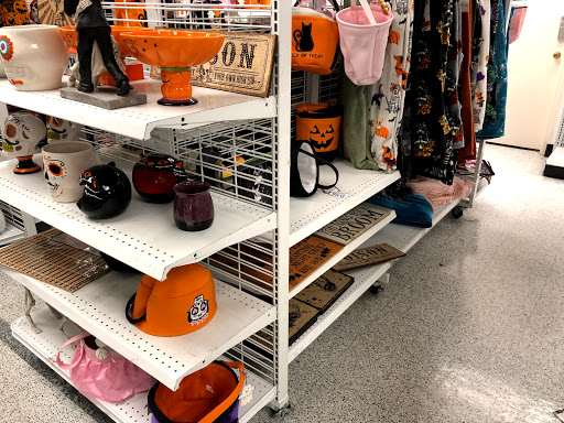 Clothing Store «Ross Dress for Less», reviews and photos, 405 Westlake Center, Daly City, CA 94015, USA