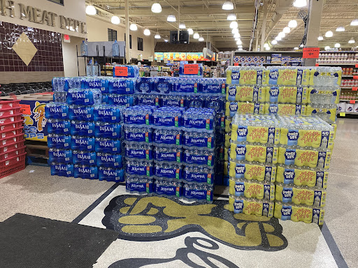 Grocery Store «Super Mercados El Guero», reviews and photos, 850 N Farnsworth Ave, Aurora, IL 60505, USA