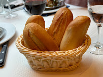 Baguette du Restaurant français Chez Edouard à Paris - n°1