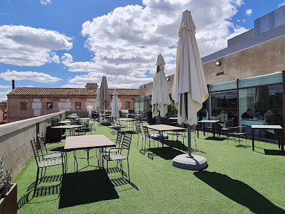 La Terraza del Mercado - C. Cerrajeros, 1, 28801 Alcalá de Henares, Madrid, Spain