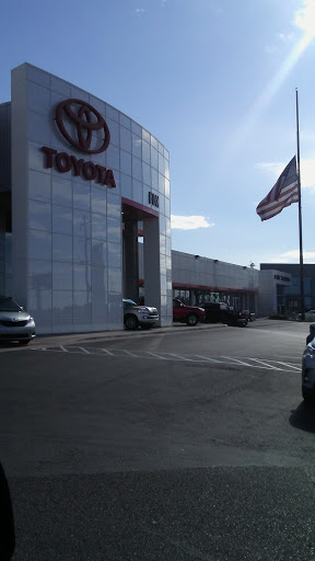 Used Car Dealer «FOX Toyota of El Paso», reviews and photos, 11165 Gateway Blvd W, El Paso, TX 79935, USA