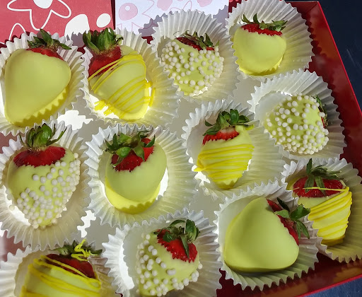 Gift Shop «Edible Arrangements», reviews and photos, 753 Wolcott St, Waterbury, CT 06705, USA