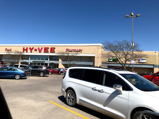 Supermarket «Hy-Vee», reviews and photos, 802 S Center St, Marshalltown, IA 50158, USA