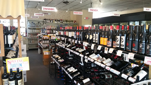 Liquor Store «Darien Discount Wines and Spirits», reviews and photos, 353 Post Rd, Darien, CT 06820, USA