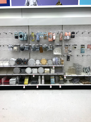 Department Store «Target», reviews and photos, 15300 Grove Circle North, Maple Grove, MN 55369, USA