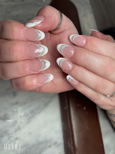 Nail Salon «DaVi Nails Salon and Spa», reviews and photos, 2801 Commerce Dr, Coralville, IA 52241, USA