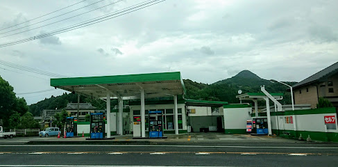 ウジノ石油店 (ガソリンスタンド)