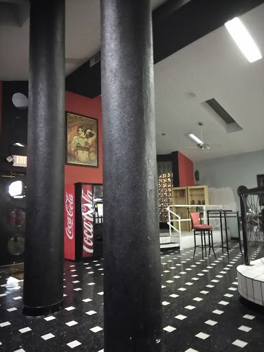 Tattoo Shop «Knuckle Up Tattoo Co.», reviews and photos, 2083 Irvin Cobb Dr, Paducah, KY 42003, USA