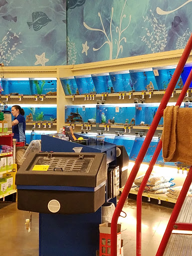 Pet Supply Store «PetSmart», reviews and photos, 2216 E Springs Dr, Madison, WI 53704, USA
