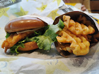 Cheeseburger du Restaurant américain Carl's Jr. Bègles à Bègles - n°3