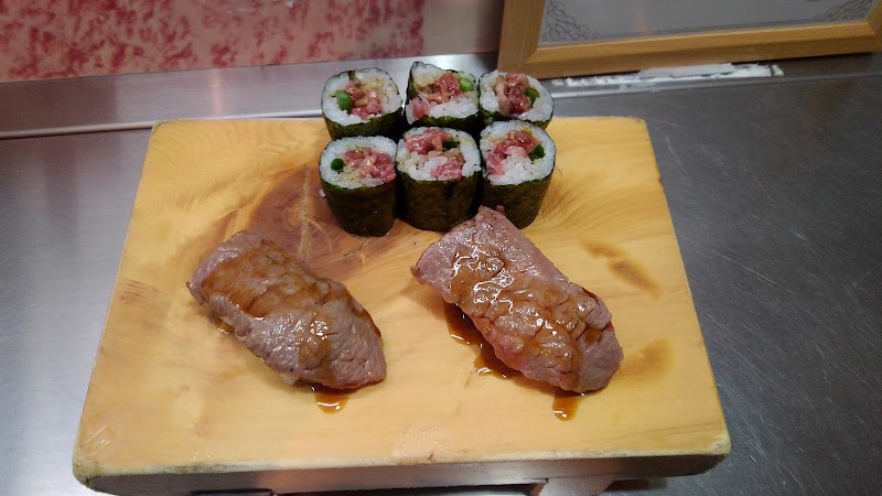 能登牛 串焼き・炙り寿司 たくみ