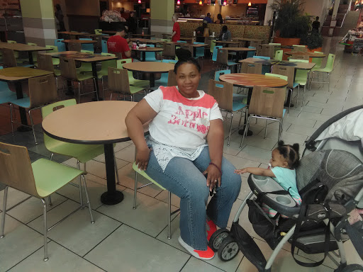 Shopping Mall «North Riverside Park Mall», reviews and photos, 7501 W Cermak Rd, N Riverside, IL 60546, USA