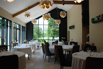 Atmosphère du Restaurant Les Terrasses De Clairefontaine SARL à Clairefontaine-en-Yvelines - n°17
