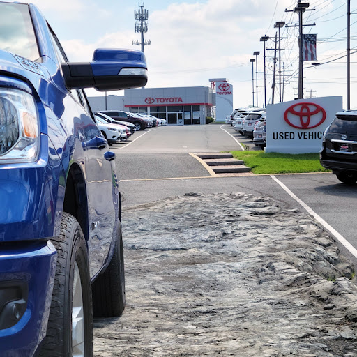 Toyota Dealer «Newark ToyotaWorld», reviews and photos, 230 E Cleveland Ave, Newark, DE 19711, USA