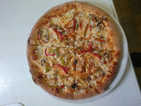 Pizza du Pizzeria CRAZY CHICKEN à Le Malesherbois - n°5