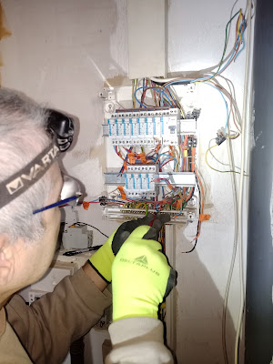 Degros Nathanaël | Électricité/VMC | 2gros services à Lyon
