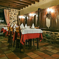 Atmosphère du Restaurant La Ferme du Léondou à Saint-Salvadour - n°10