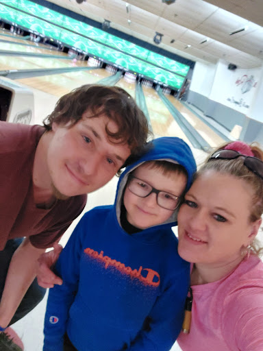 Bowling Alley «River Rock Lanes and Banquet Center», reviews and photos, 1011 N Rd, Ishpeming, MI 49849, USA