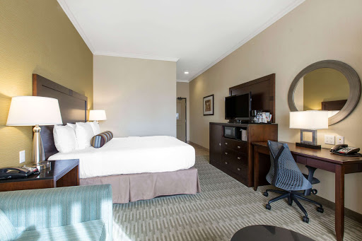 The Oaks Hotel & Suites image